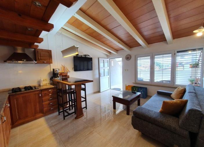 Apartman Onaon Novigrad Istria Exteriör bild